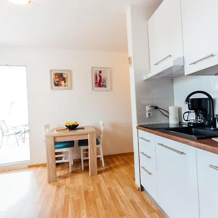 Apartman Lenic Apartman, Free Private Parking *