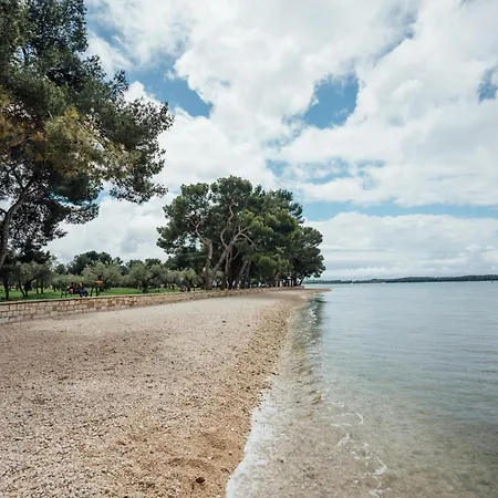 Διαμέρισμα Lenic Apartman, Free Private Parking *